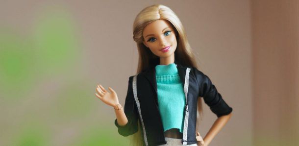 Barbie Ist Die Schwester Von Ken? 15 Fakten über Barbie, Die Du Noch ...